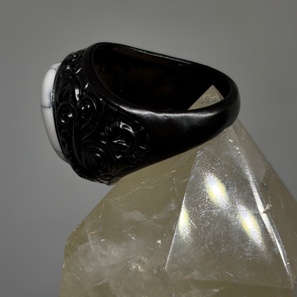 Genuine Howlite in Black Finish Scroll Work Stainless Steel Band Ring - Picture 4 of 6